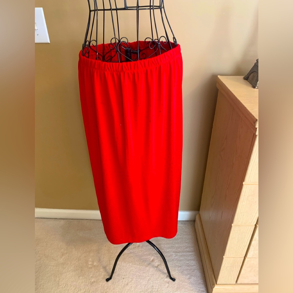 Women’s midi skirt
